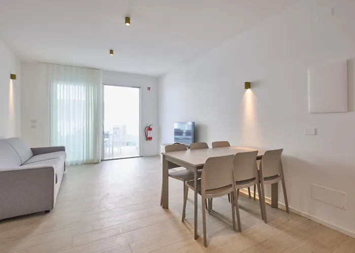 Jl Blue * Τζεσόλο Λίντο