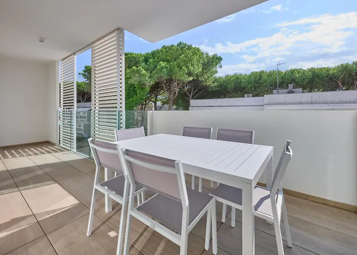 Jl Blue * Τζεσόλο Λίντο