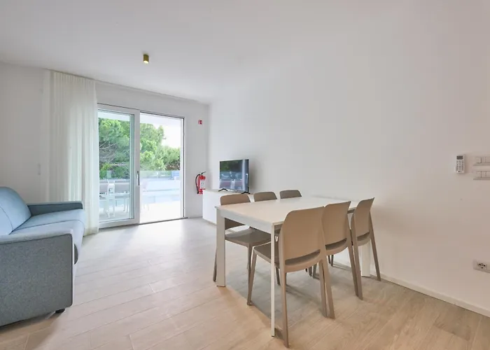 Jl Blue Τζεσόλο Λίντο