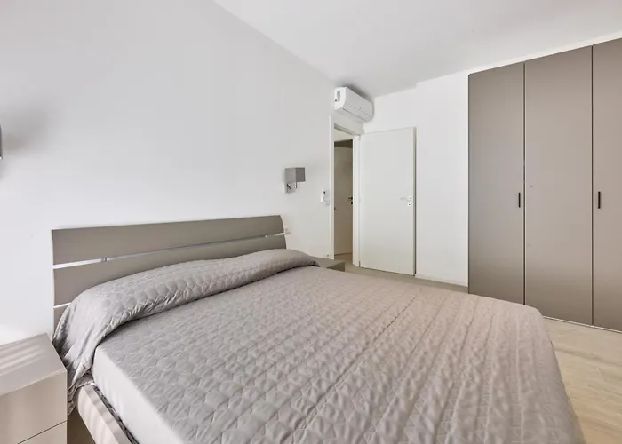 Jl Blue Τζεσόλο Λίντο