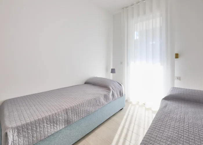 Jl Blue Τζεσόλο Λίντο